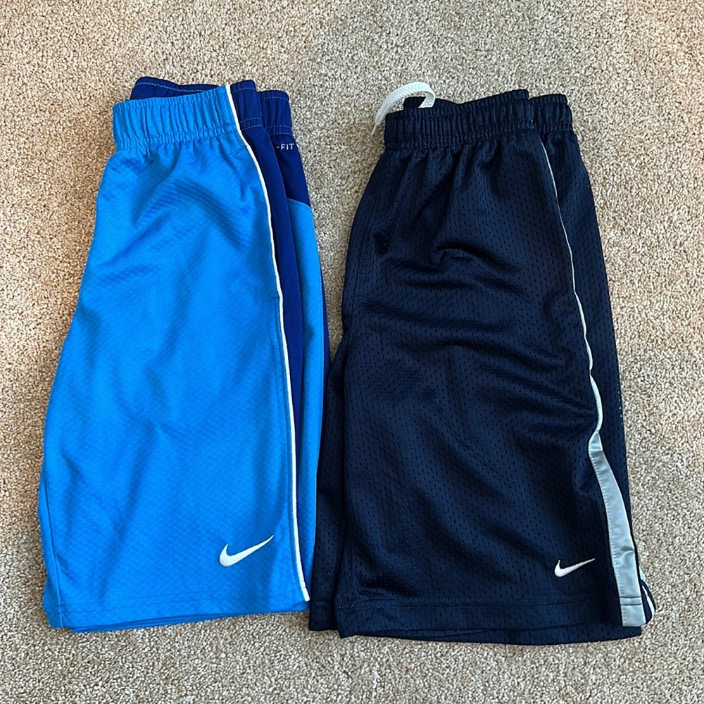 Nike boy size small shorts